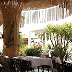 By Comfort Apartamento 3*