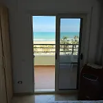 Apartmán By Comfort Golem (Tirana)