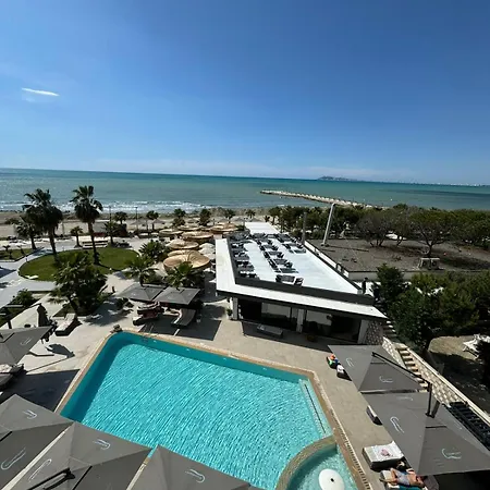 By Comfort Apartmán Golem (Tirana)