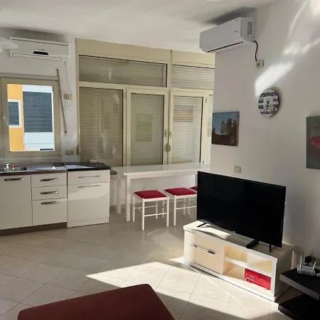 By Comfort Apartmán Golem (Tirana)