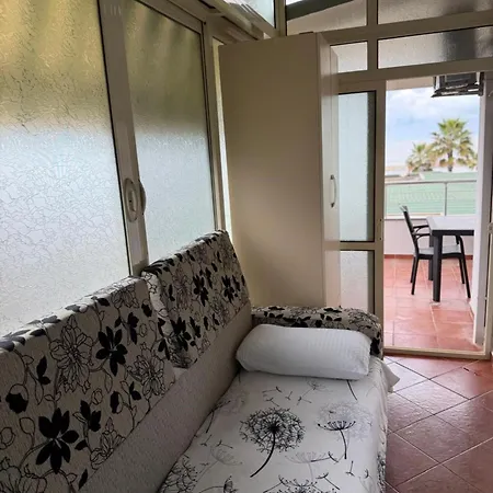 By Comfort Apartamento 3*
