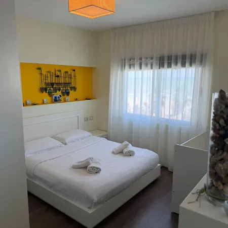 By Comfort Apartamento 3*