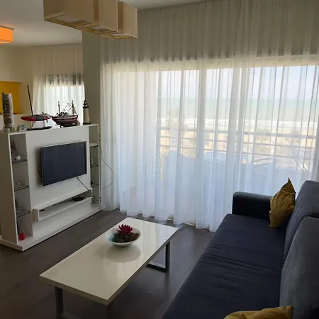 By Comfort 3*