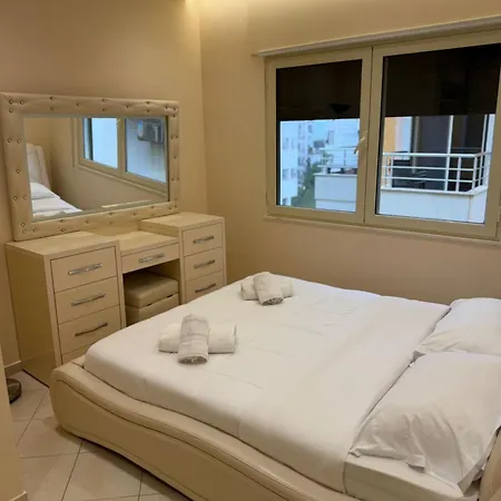By Comfort Apartamento 3*