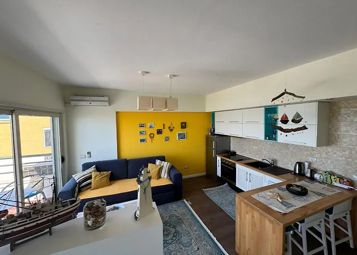 By Comfort Apartment