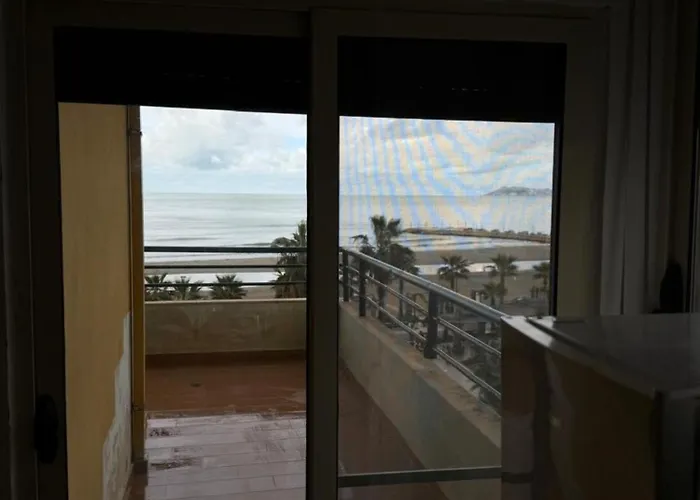 By Comfort Apartment